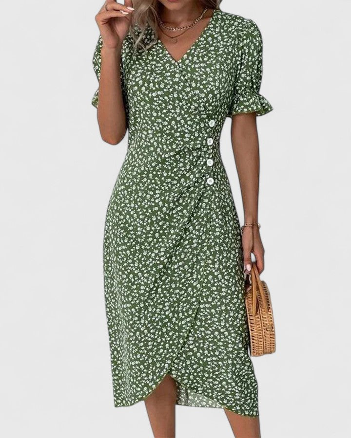 Women's comfortable midi summer dress, effortless style for casual wear and warm days. Perfect vacation outfit.