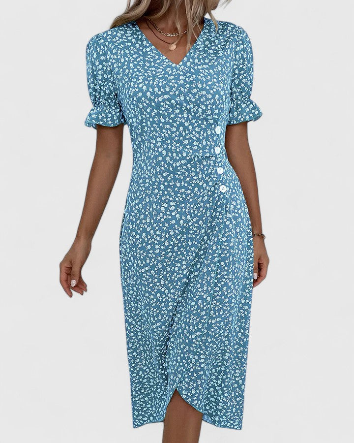 Lightweight women's vacation outfit, this comfortable summer midi dress is ideal for travel and relaxation.