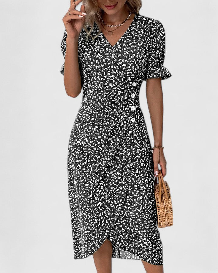 Essential women's summer dress, offering cool comfort and versatile style for warm days and vacation outfits.