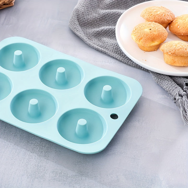 Food-grade silicone baking molds: flexible, oven-safe, and highly durable for all your home baking needs.