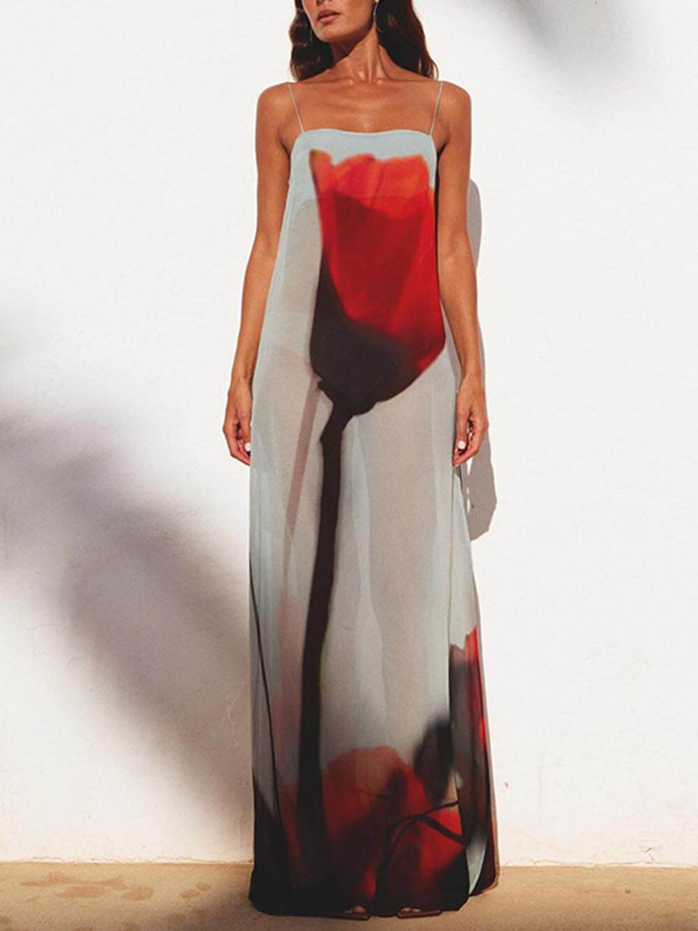 Casual women's abstract print maxi sundress, ideal for beach, vacation, or everyday summer style.