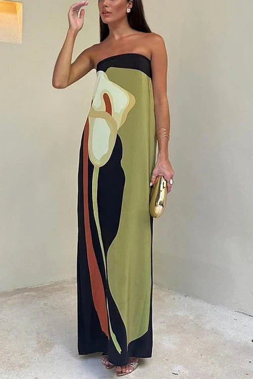 Beautiful women's strapless maxi dress with an elegant, eye-catching print. Perfect as a summer or evening dress.