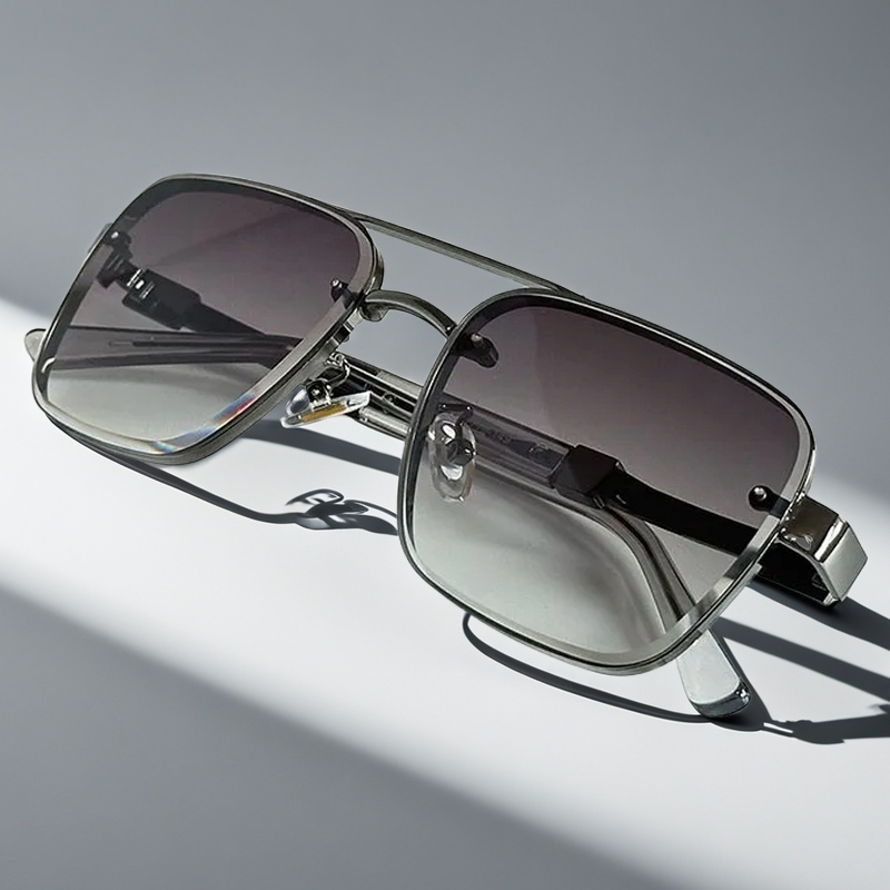 Fashionable squared sunglasses, gradient lenses, unisex design, a lightweight summer essential.