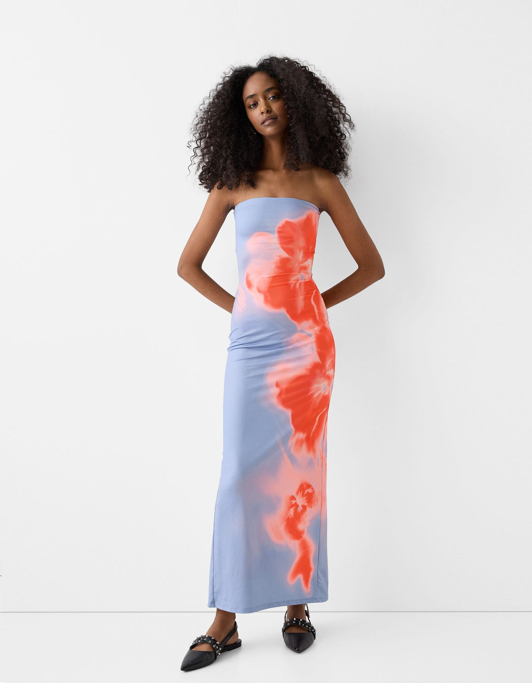 Women's elegant floral bandeau midi dress. Strapless summer vacation or party dress.