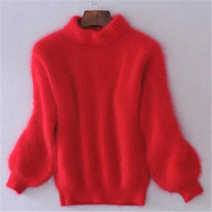Fashionable women's pullover sweater with long sleeves, blending vintage style and cozy comfort.