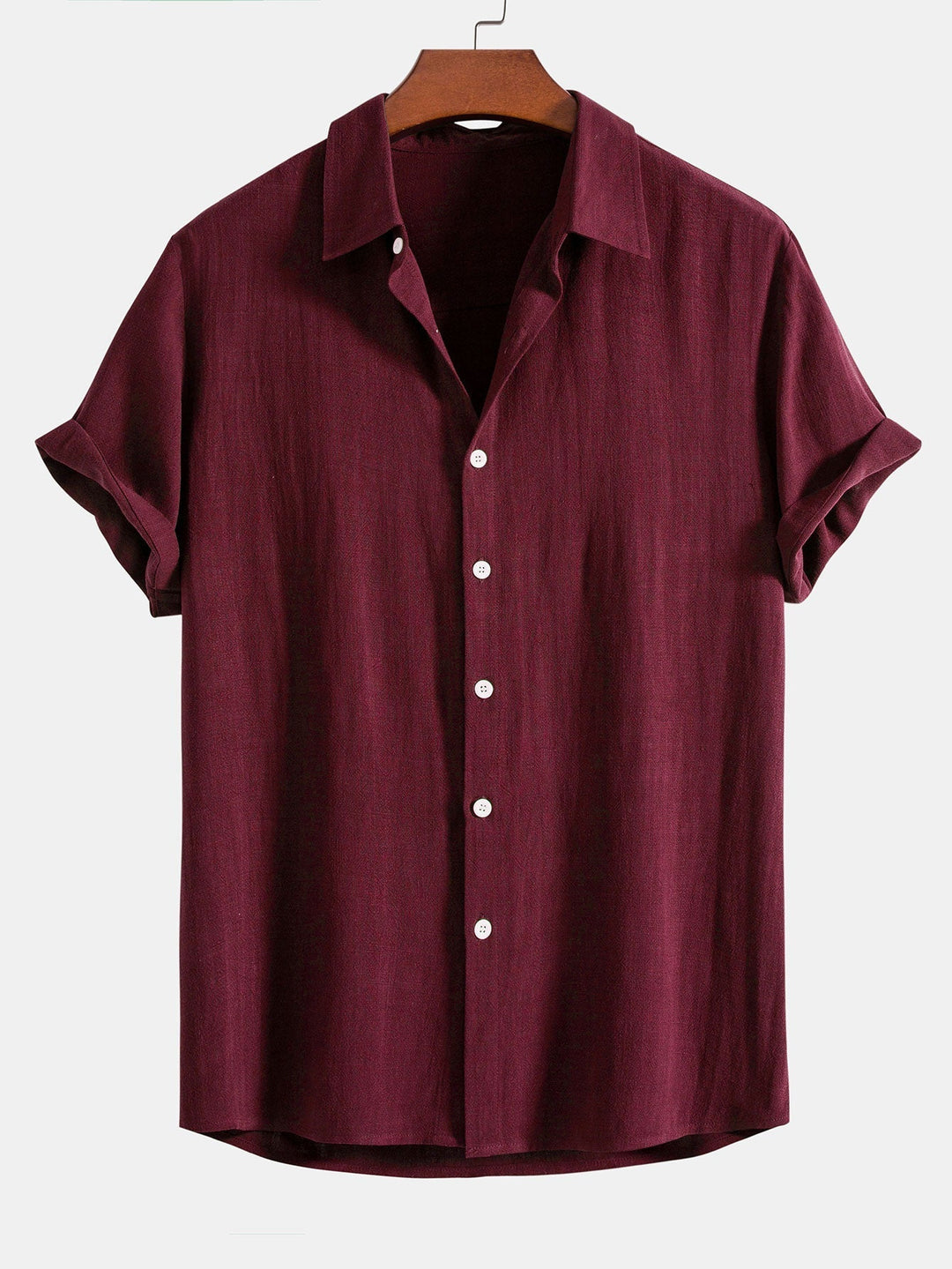 Casual men's short sleeve shirt, relaxed fit and button front. Ideal summer shirt for comfortable everyday wear.
