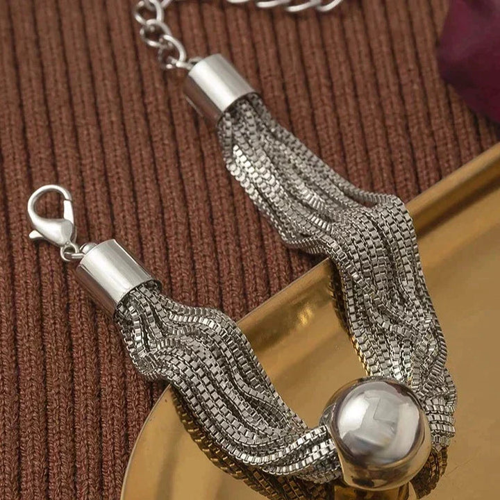Adjustable gold layered necklace for women, tarnish-resistant shiny chains, an elegant and versatile fashion accessory.