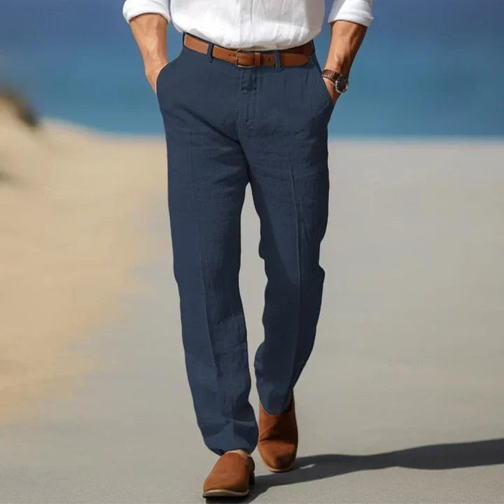 Tailored men's casual slim trousers, ideal for stylish everyday wear or summer events.