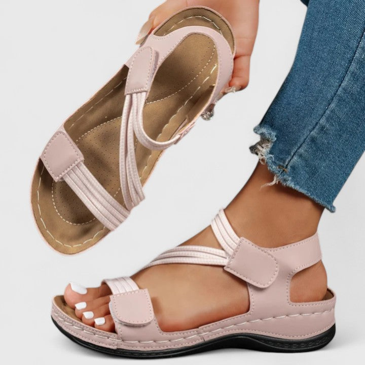 Women's comfortable arch support sandals, perfect for stylish summer walking and comfort.