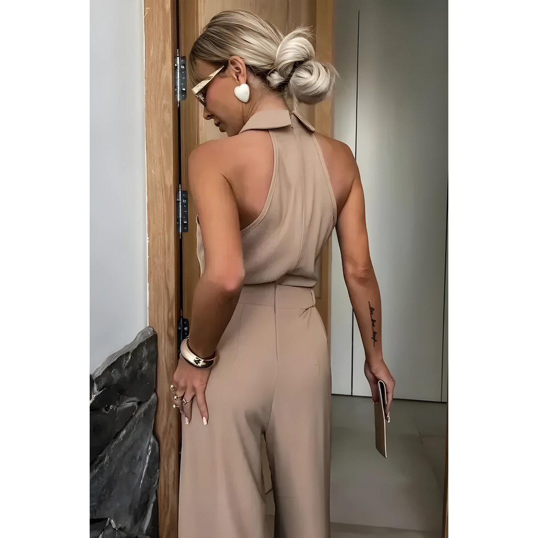 Elegant women's two-piece summer set, combining chic style & comfort for a versatile casual outfit.