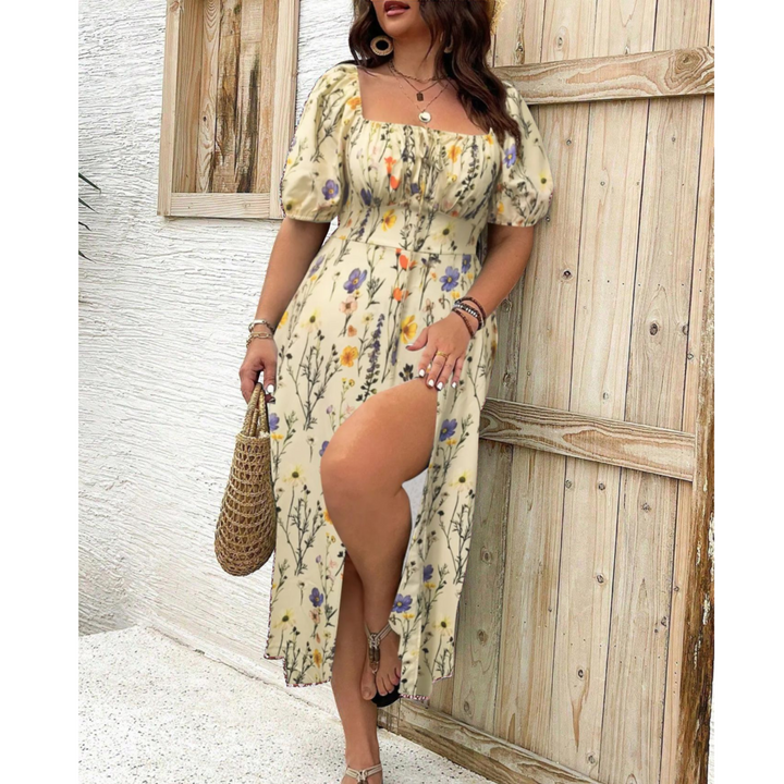 Versatile women's midi dress: puff sleeves, smocked waist, side slit. Ideal for elegant or casual wear.