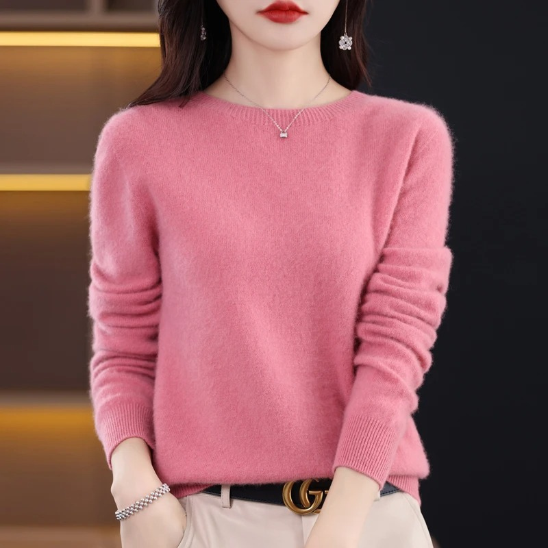 Chic long sleeve women's sweater, a versatile round neck pullover offering soft warmth and luxury.