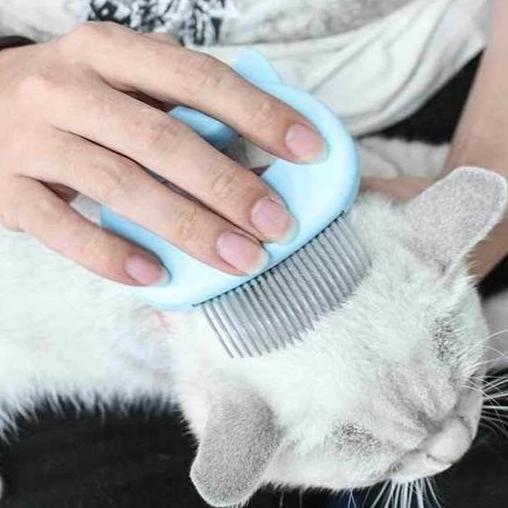 Effective cat hairball prevention brush, keeps your feline's coat smooth, healthy, and shiny with gentle care.