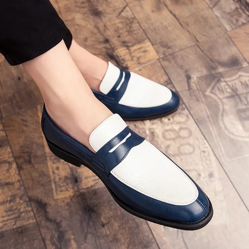 Comfortable women's shoes in a smart casual style, featuring a sleek design and an enhanced non-slip sole.