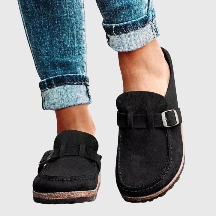 Comfortable women's clogs with arch support, slip-resistant for daily wear & pain relief. Orthopaedic footwear.