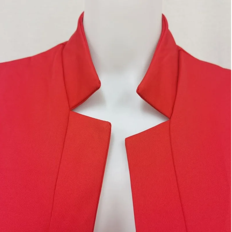 Women's slim fit blazer, stylish & versatile. Elegant jacket for professional workwear or casual fashion.