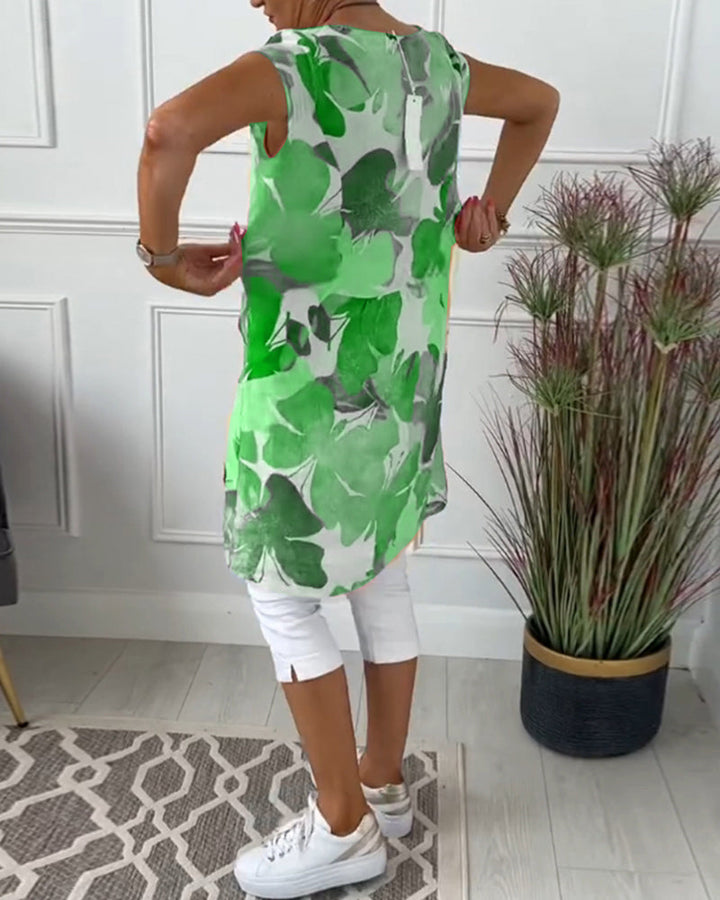 Elegant women's floral dress, knee-length, perfect casual style for versatile summer fashion.