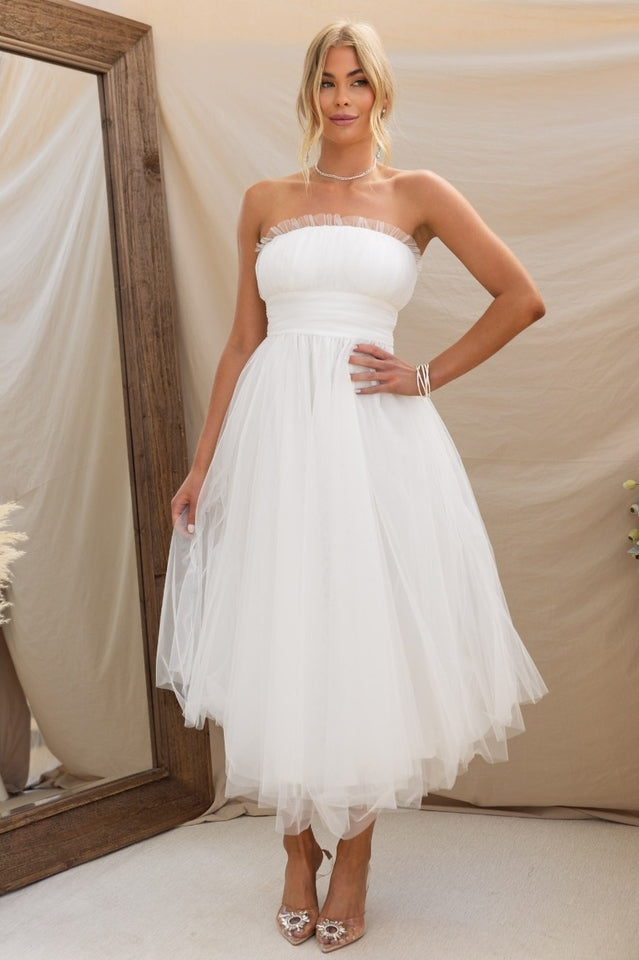 Women's elegant strapless maxi dress. Perfect formal gown for special occasions & parties.