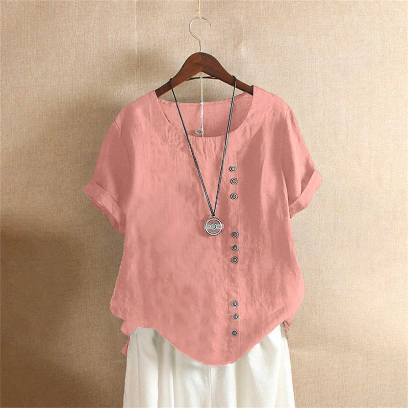Chic women's short sleeve round neck blouse, perfect for spring/summer comfort and effortless elegance.