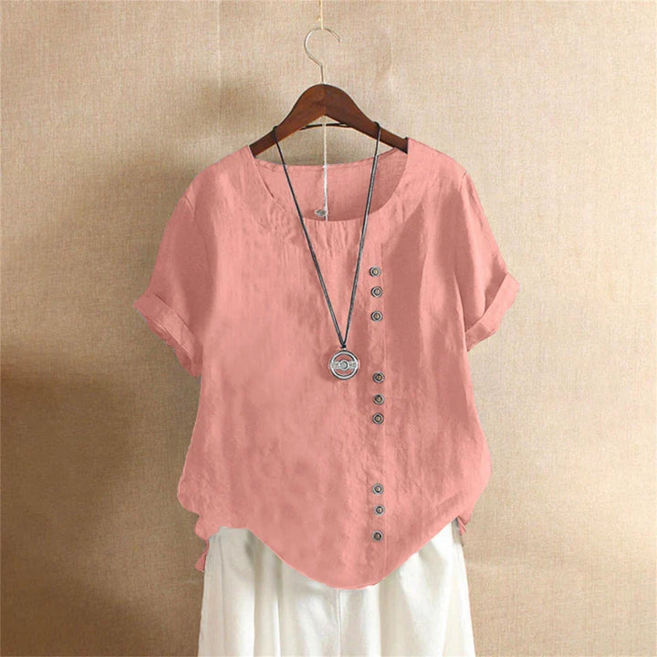 Chic women's short sleeve round neck blouse, perfect for spring/summer comfort and effortless elegance.