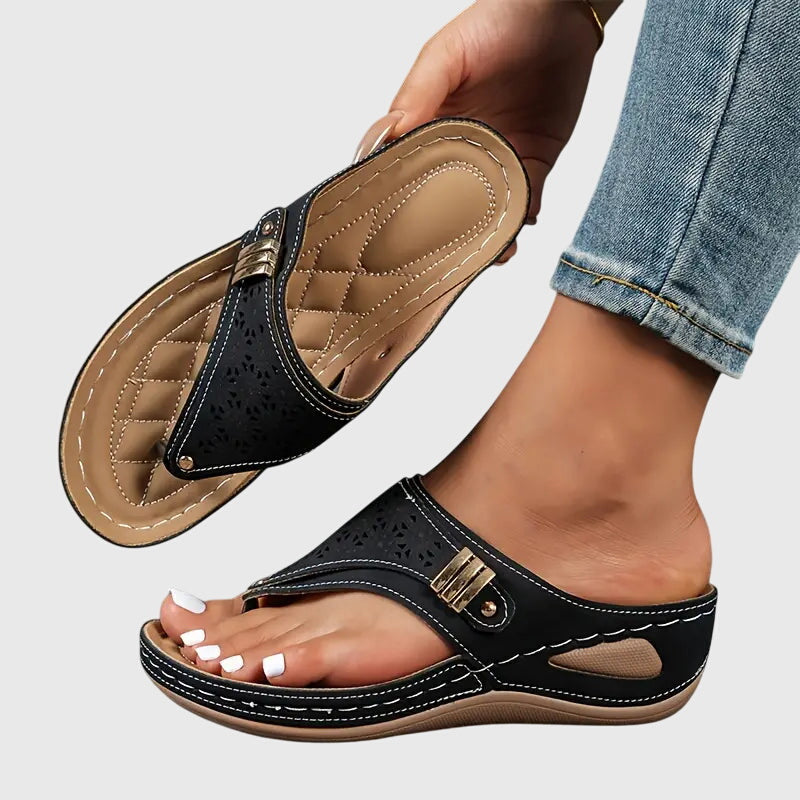 Slip-on women's walking sandals, orthopaedic comfort with arch support designed for foot pain relief.