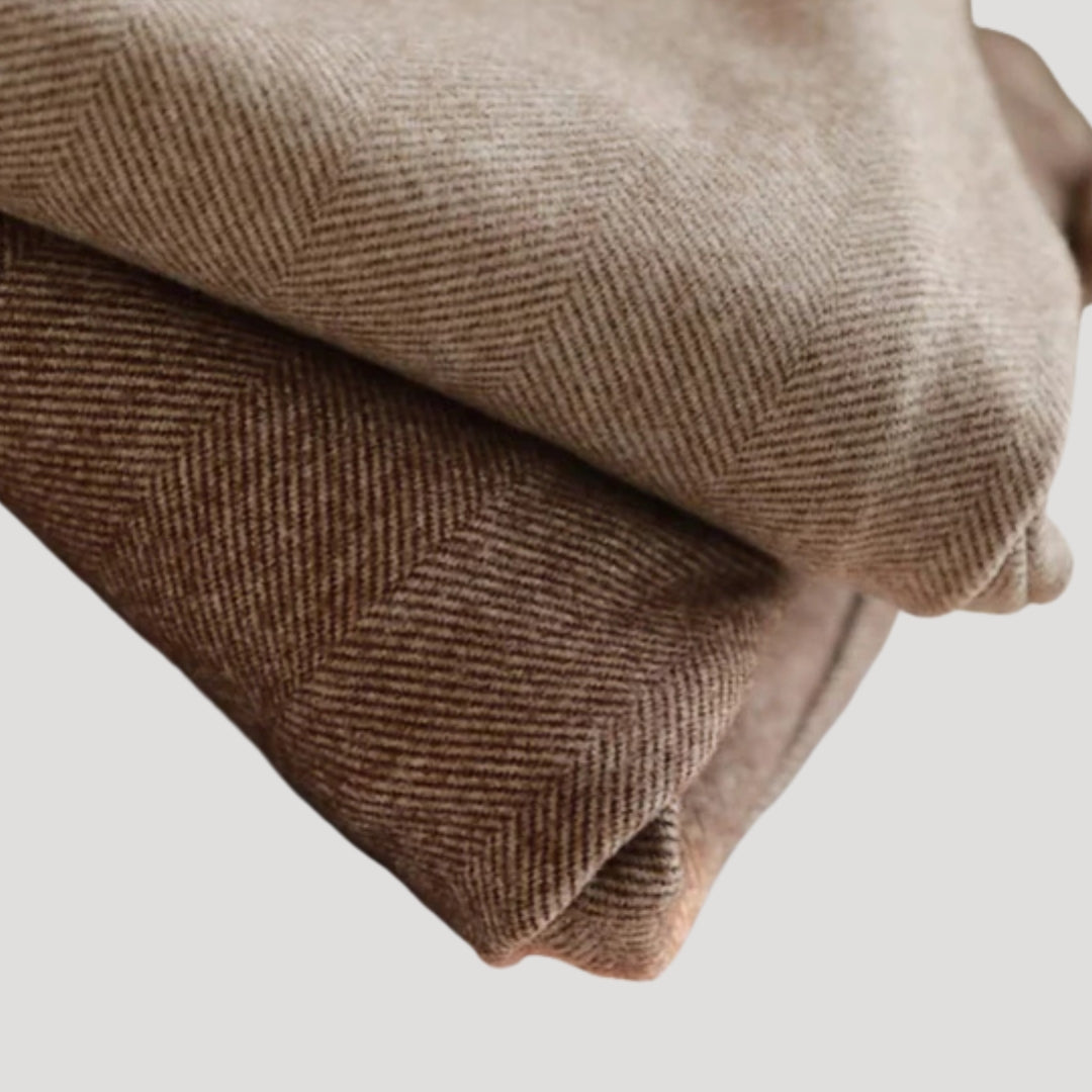 Men's sleek ankle-length tailored pants, a modern choice for spring fashion and smart casual occasions.