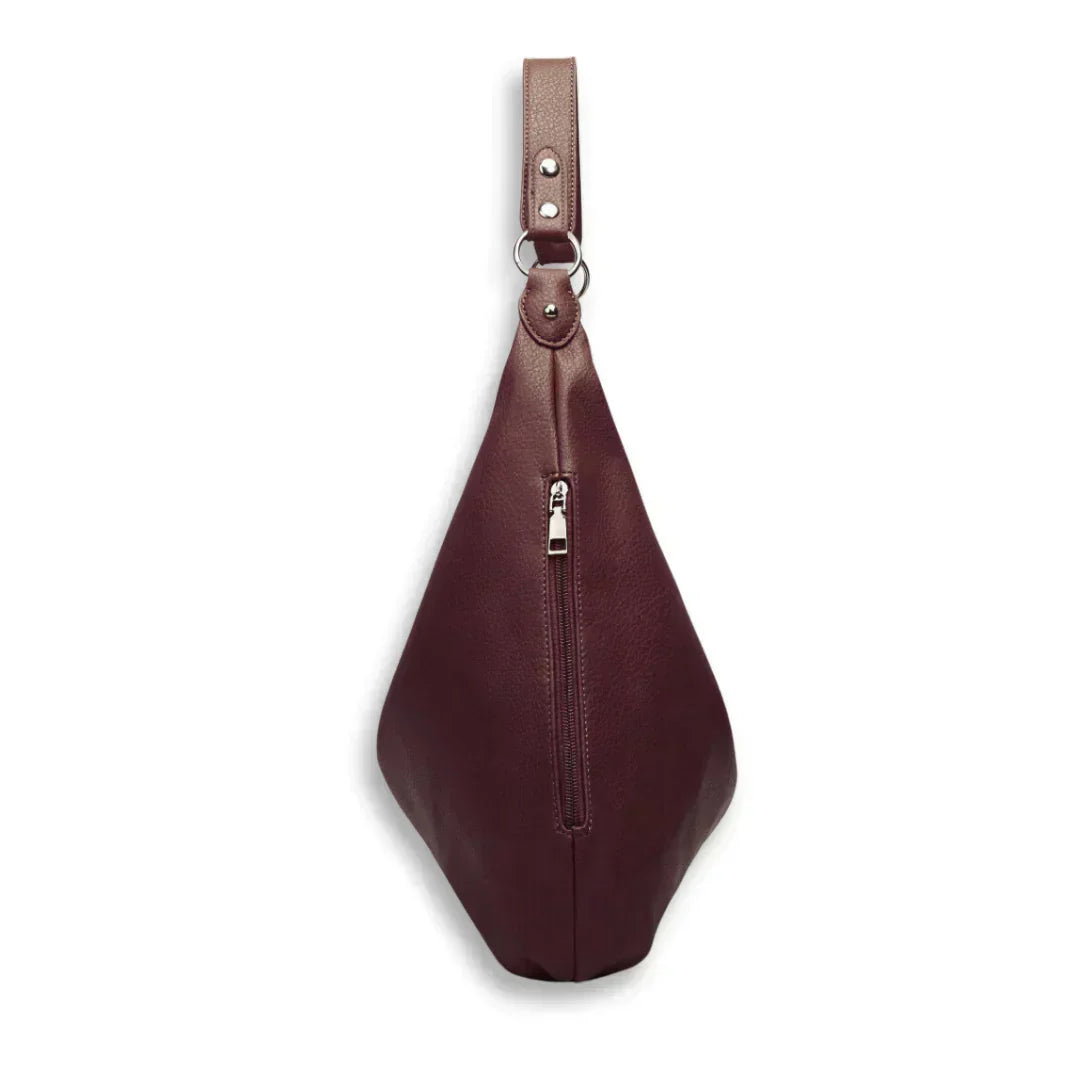 Versatile women's hobo shoulder bag, a stylish large capacity handbag for casual use.