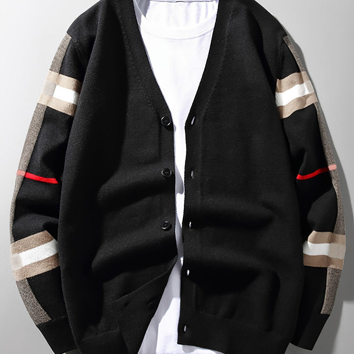 Comfortable men's regular fit button cardigan, long sleeve, perfect for timeless everyday fashion.