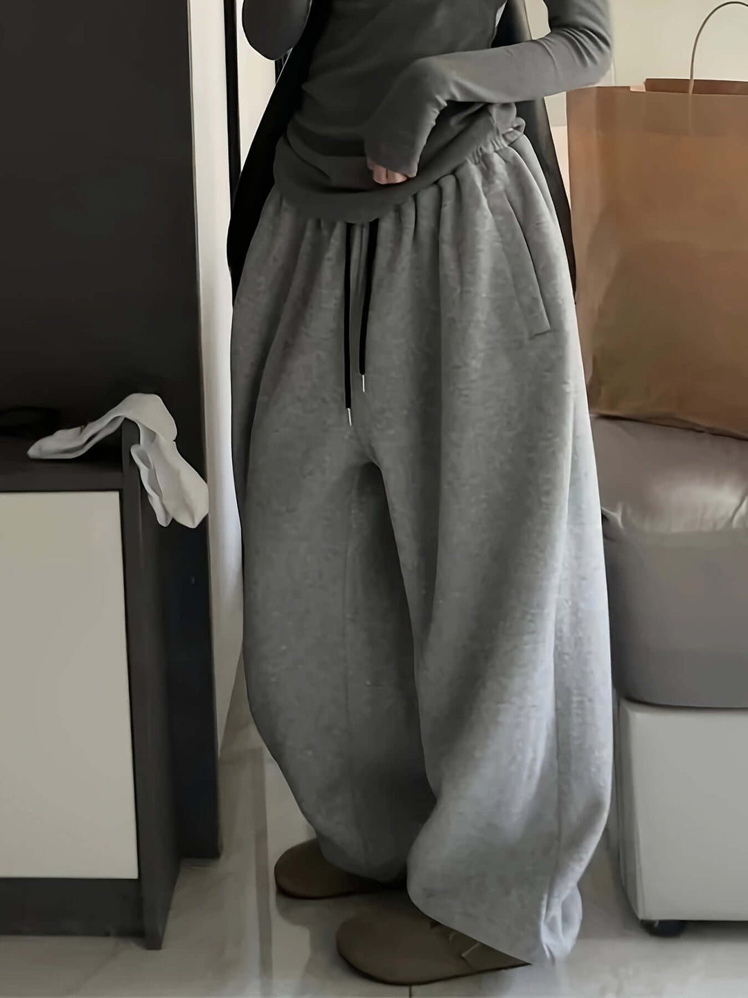 Women's Wide-Leg Elastic Waistband Sweatpants