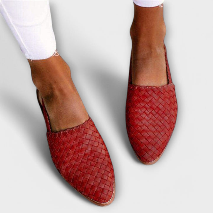 Stylish women's flat loafers, easy slip-on everyday footwear, ideal for smart casual or comfortable daily wear.