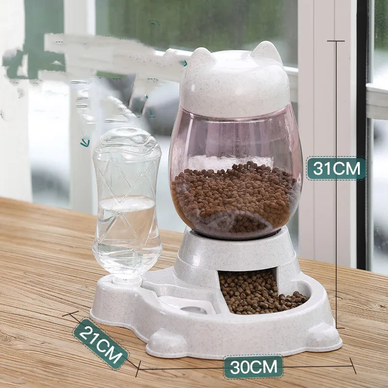 Modern automatic cat food dispenser. Provides fresh, timed meals, a must-have for feline care & happy pets.