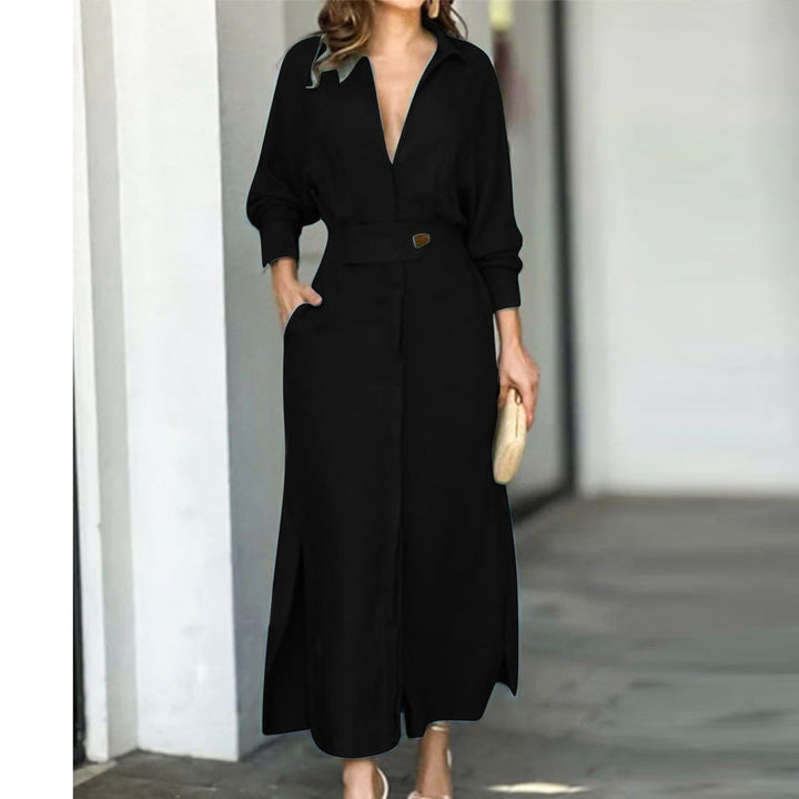 Summer V-neck maxi dress, long and flowy, ideal for warm weather and elegant casual style.