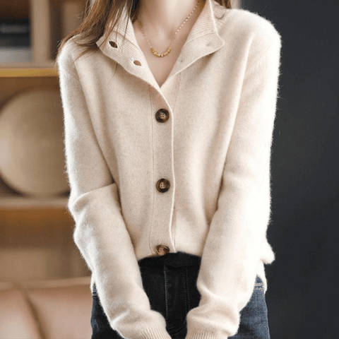 Elegant women's soft cardigan sweater. Perfect for comfortable everyday wear and stylish fall/winter outfits.