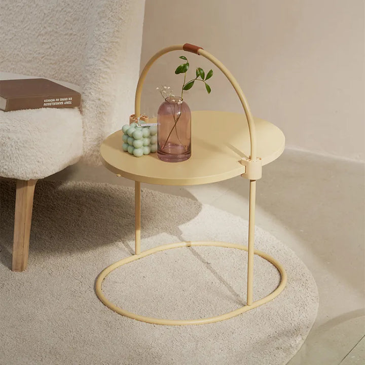 Durable cat scratching post, modern design, for healthy claws & playful felines. A key pet accessory.