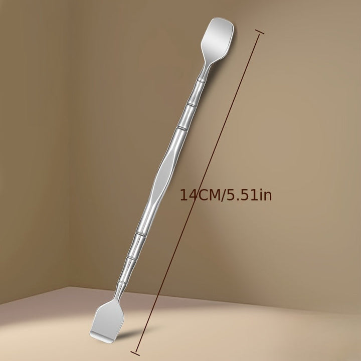 Effective stainless steel blackhead remover for acne & blemishes, promoting clear, smooth, exfoliated skin.
