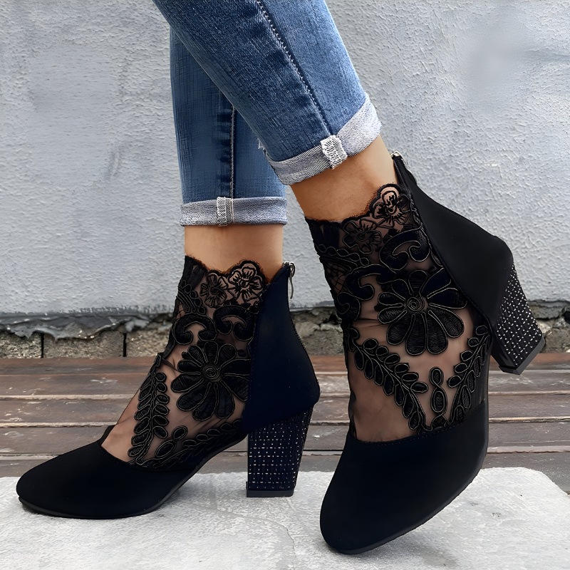 Women's DOROTHY orthopaedic heels, designed for comfort with arch support & breathable material, perfect for foot pain relief.