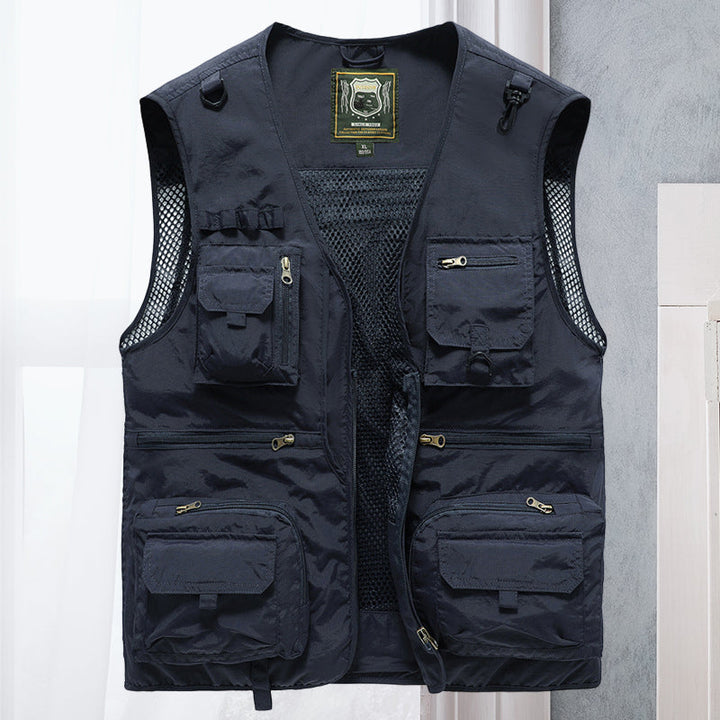 Versatile men's multi-pocket summer vest, perfect for travel, fishing, and hiking.