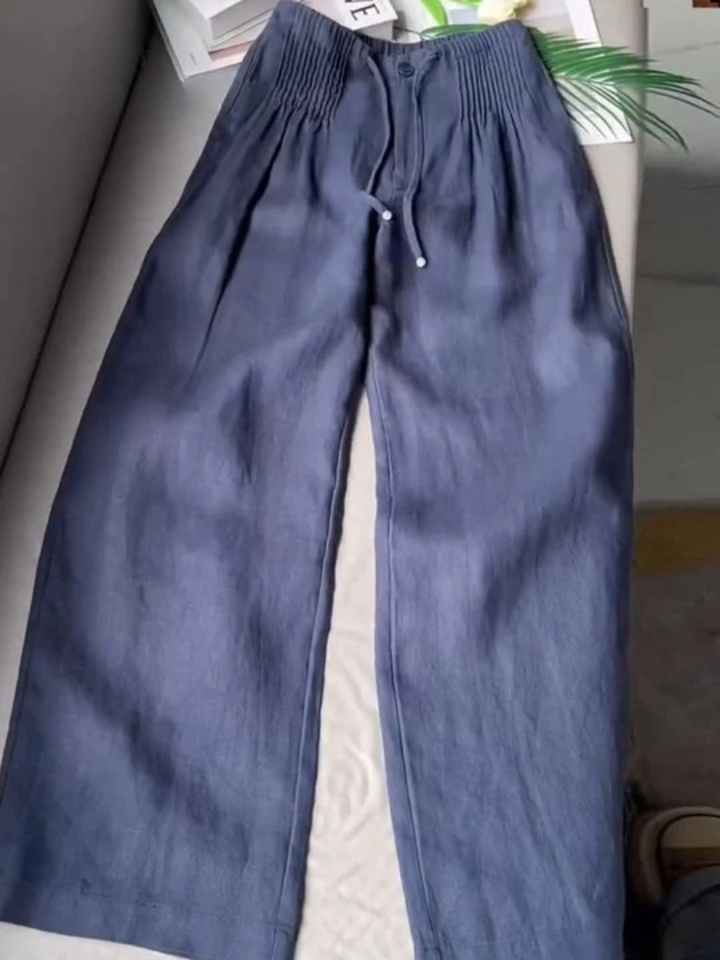 Women's wide leg trousers with elastic waist for all-day comfort & effortless style.