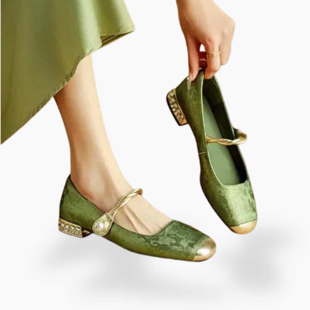 Elegant women's Mary Jane flats in classic style, offering all-day comfort for casual or dress wear.