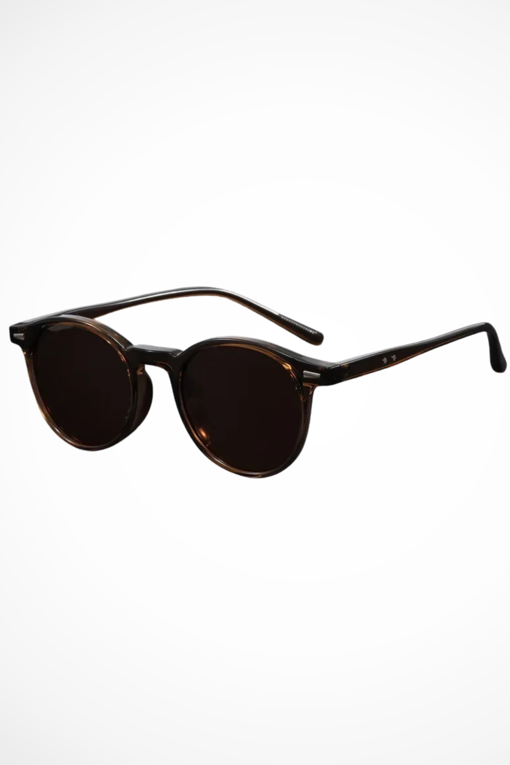 Men's round retro sunglasses, classic men's eyewear for sun protection, enhancing summer casual wear.