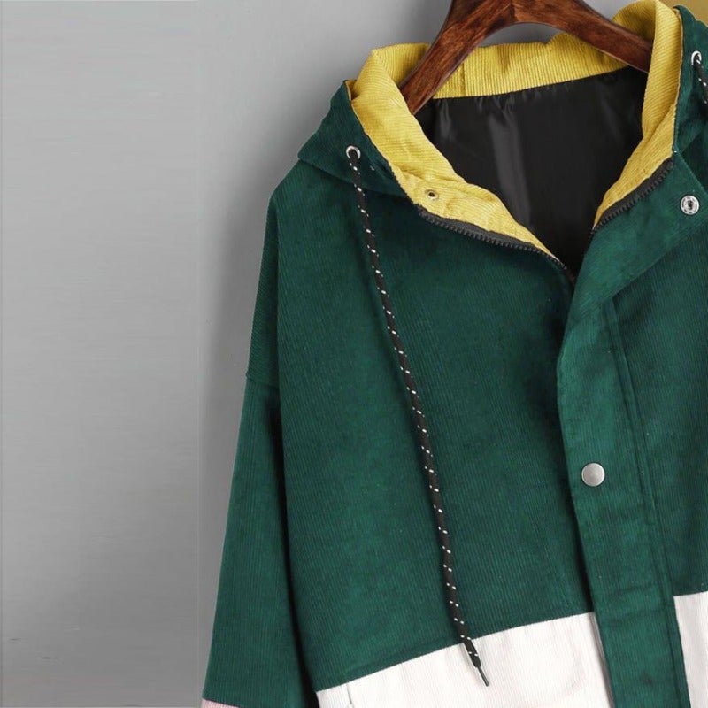 Fashionable women's everyday jacket, a versatile lightweight outerwear piece for spring and autumn comfort.