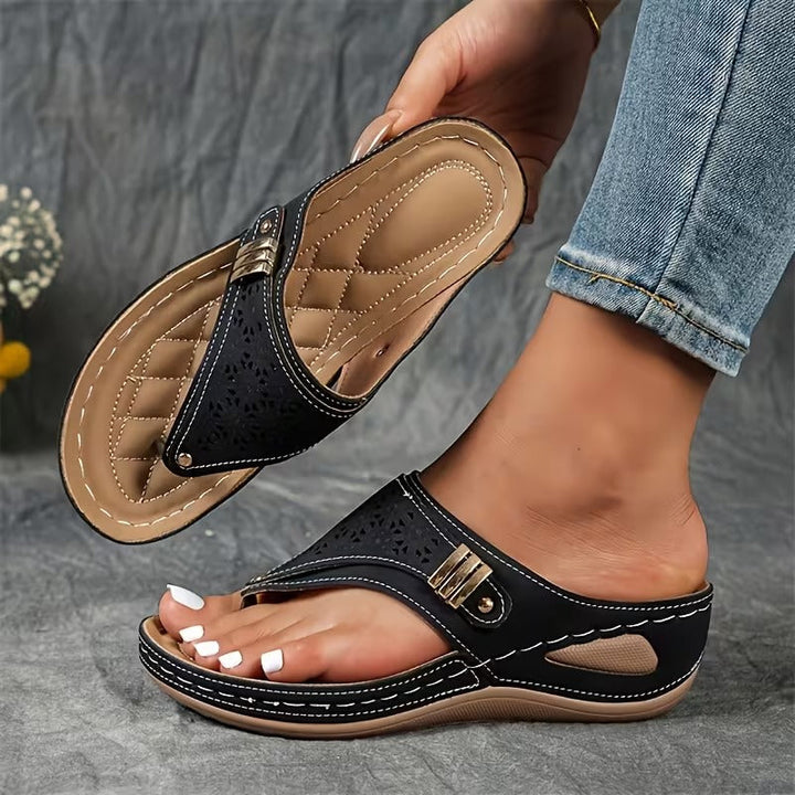 Comfortable Glenda women's wedge sandals. Ideal for travel & casual wear with great arch support.