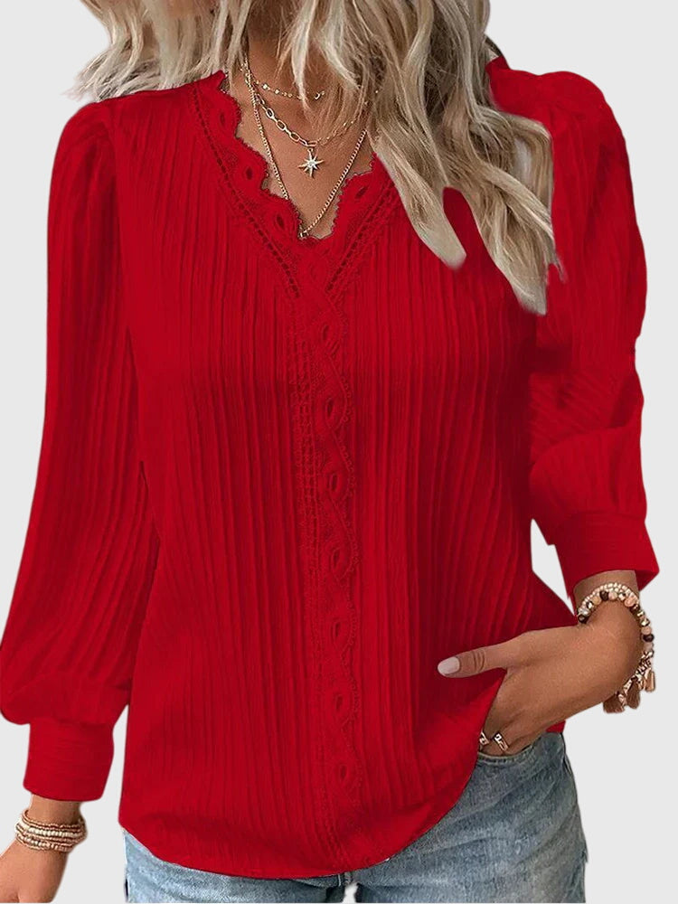 Chic women's pullover blouse, long sleeve & round neck. Ideal for an elegant, versatile, and comfortable style.