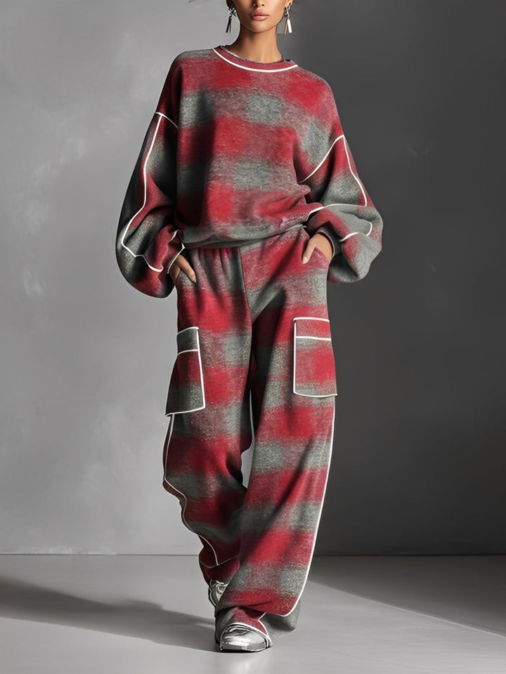 Women's graphic print casual two-piece set, perfect for comfortable lounge wear or streetwear fashion. Relaxed fit.