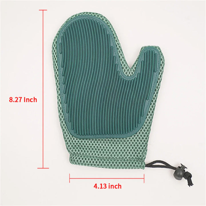 Innovative cat fur removal glove. A pet brush that doubles as a massage tool for less shedding & happy cats.