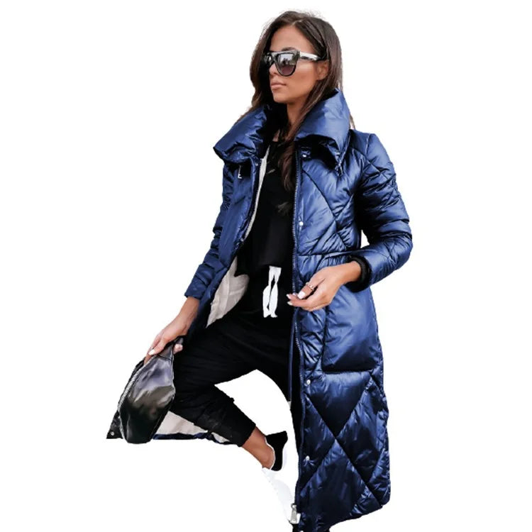 Model wearing a stylish women's warm quilted parka jacket. Perfect long-sleeve winter coat for casual wear.