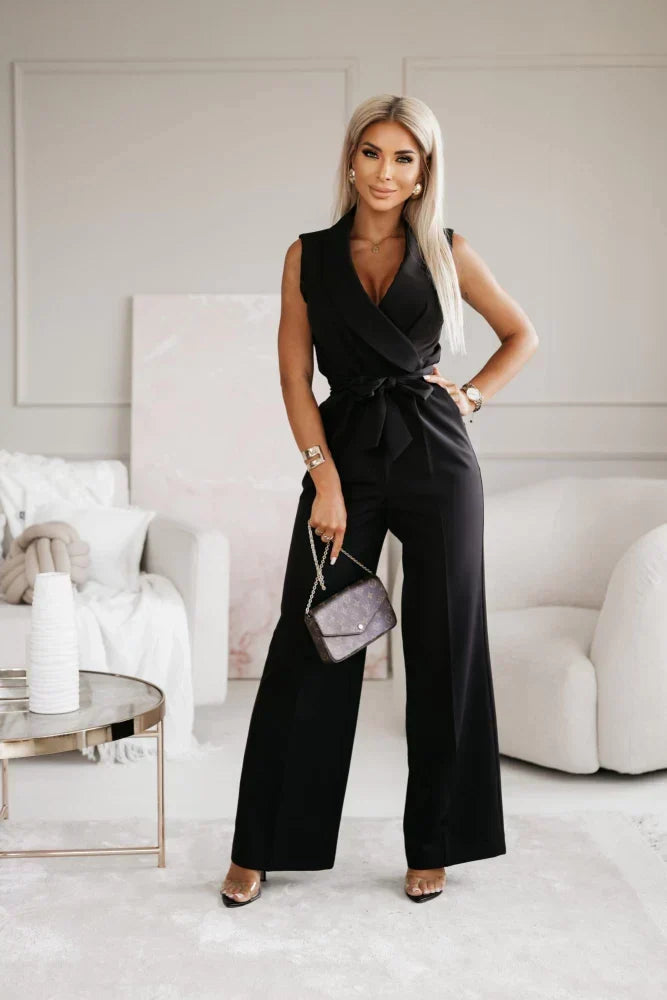 Stylish women's one-piece jumpsuit, featuring comfortable fabric & elegant design for modern fashion.