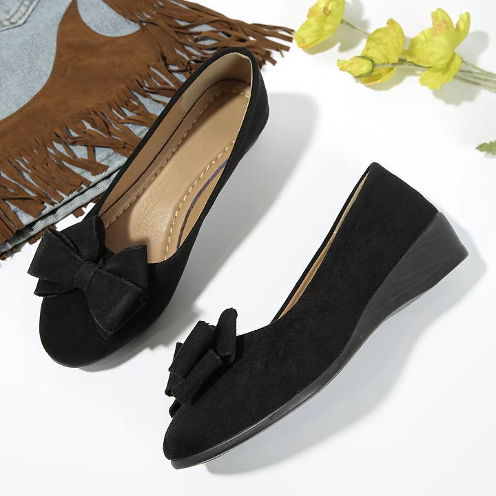 Women's casual orthopedic flats, designed for comfortable, supportive everyday use.
