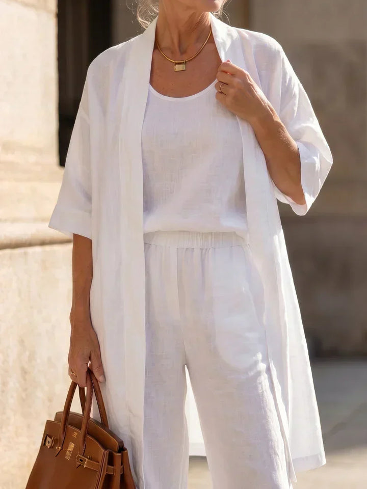 Soft fabric women's elegant loungewear set, a versatile two-piece for any occasion.
