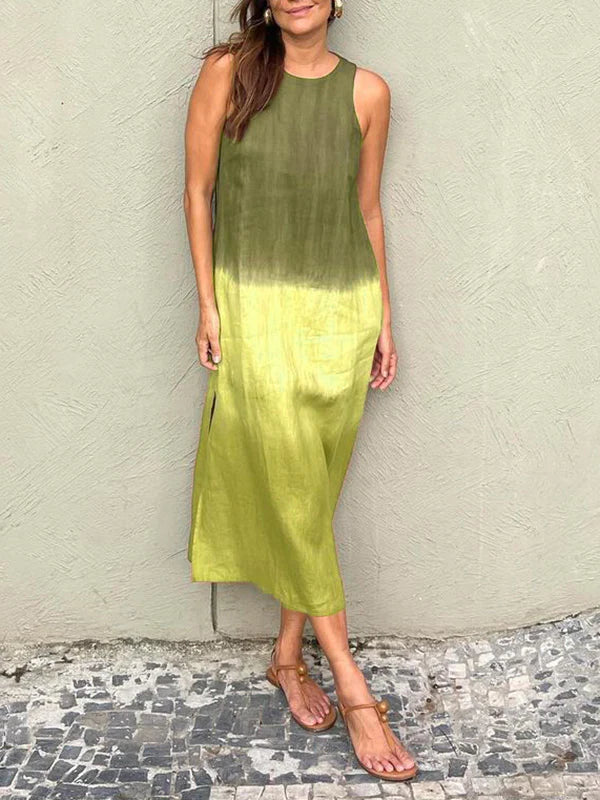 Versatile women's print maxi dress, offering stylish comfort and a flowy design for any summer event.